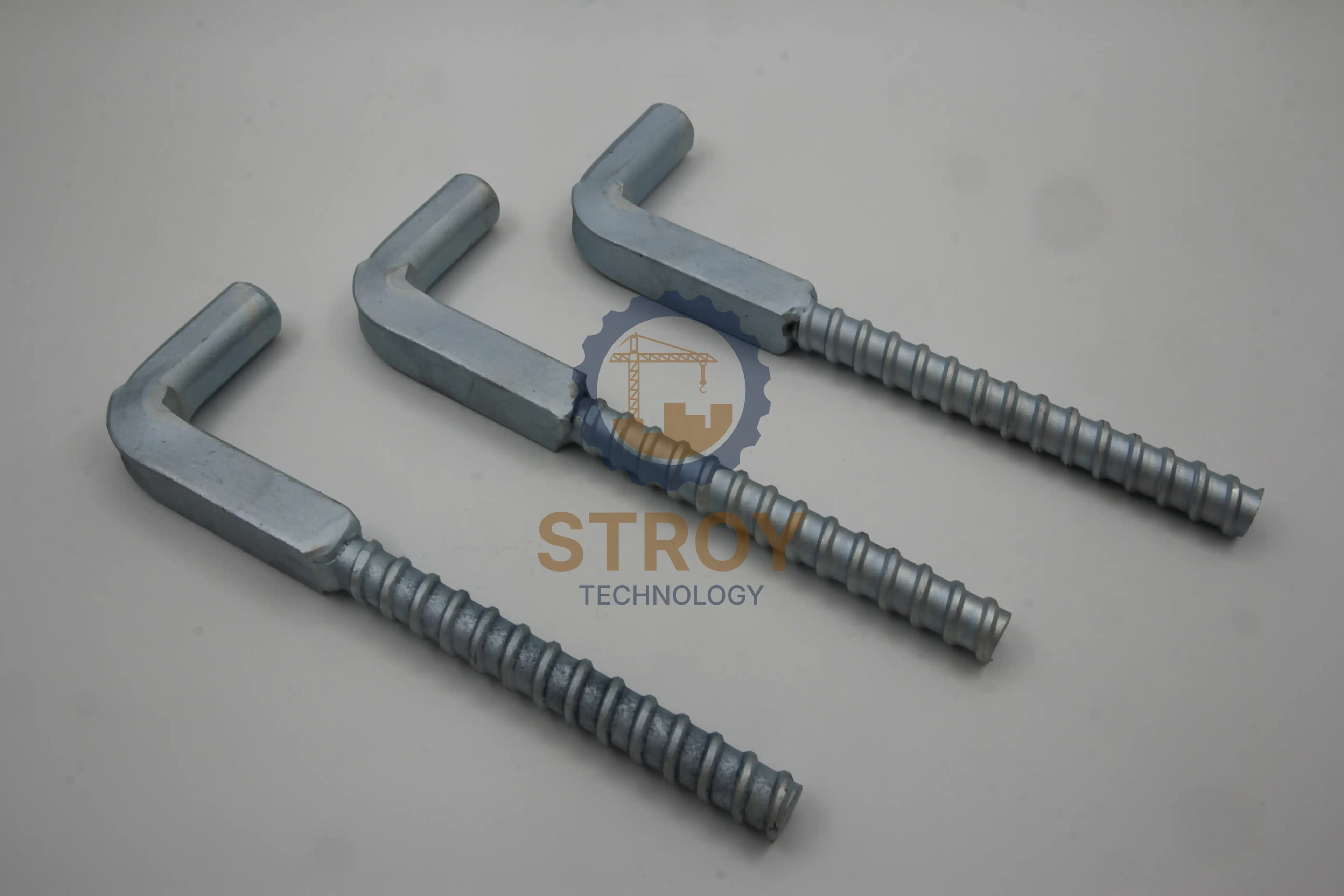 L-образный анкерный болт